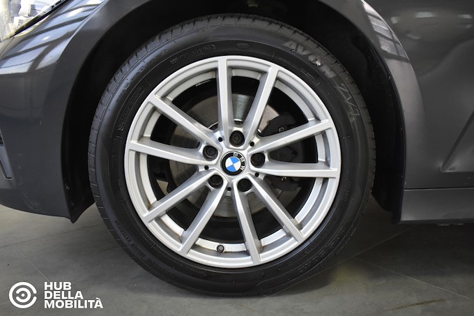 BMW 320d xDrive Business Advantage